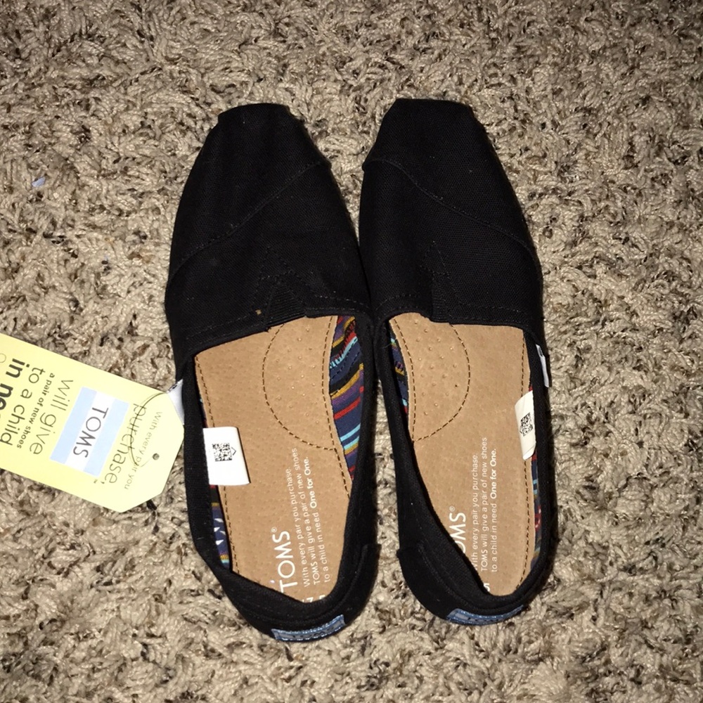 Toms